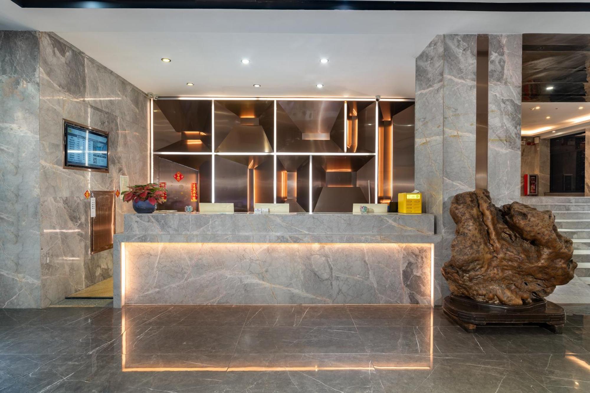 Warm Yes Business Hotel Гуанджоу Екстериор снимка