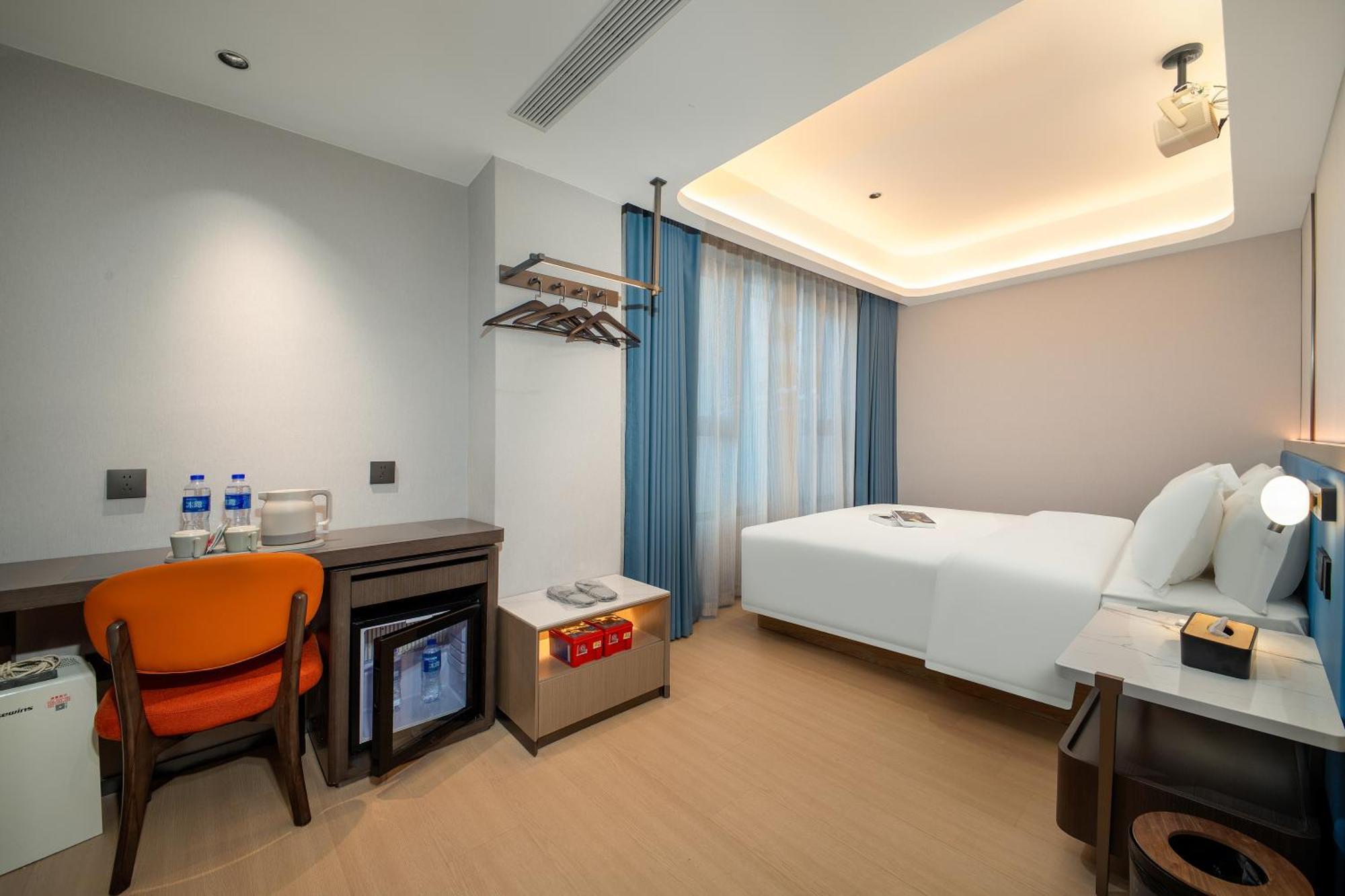 Warm Yes Business Hotel Гуанджоу Екстериор снимка